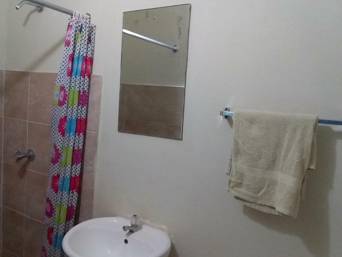 ホテル ヤード スタイル キングストン 部屋 写真